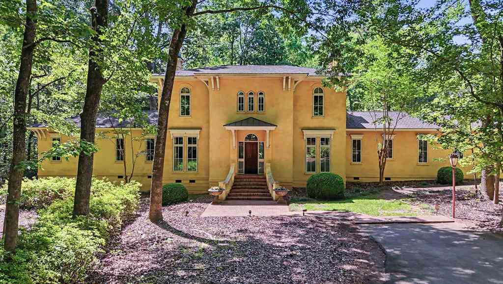Homes For Sale - 2403 Pendleton Street<br/> Dougherty County, Albany, GA 31721