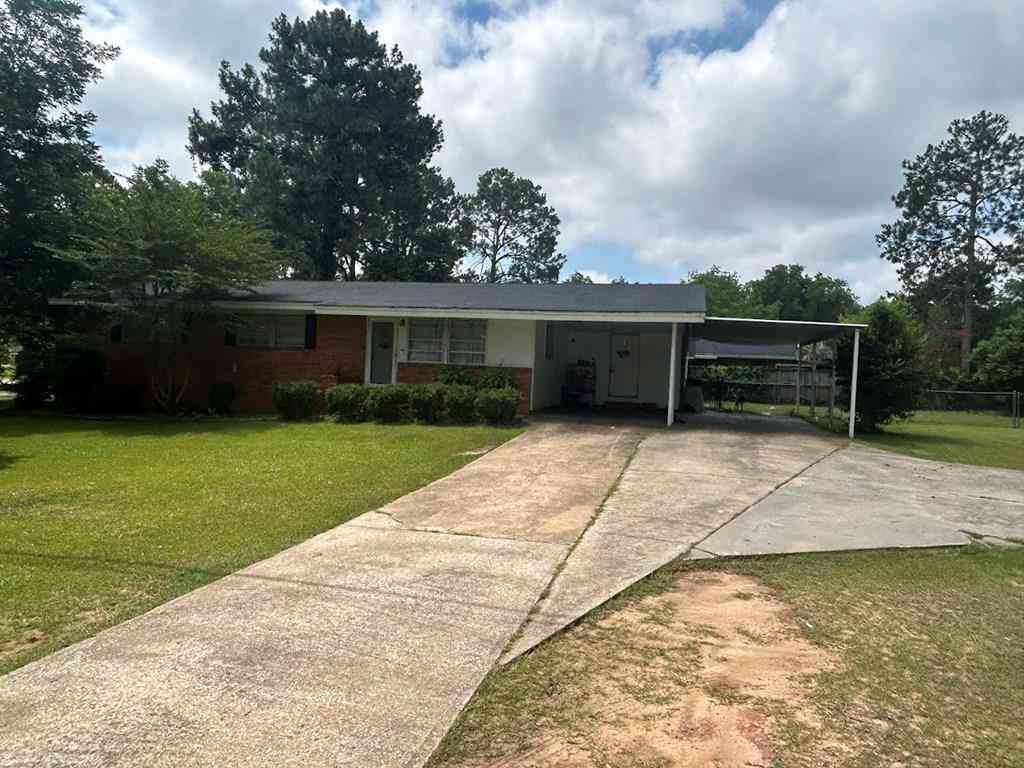 Homes For Sale - 1614 Stuart Avenue<br/> Dougherty County, Albany, GA 31707