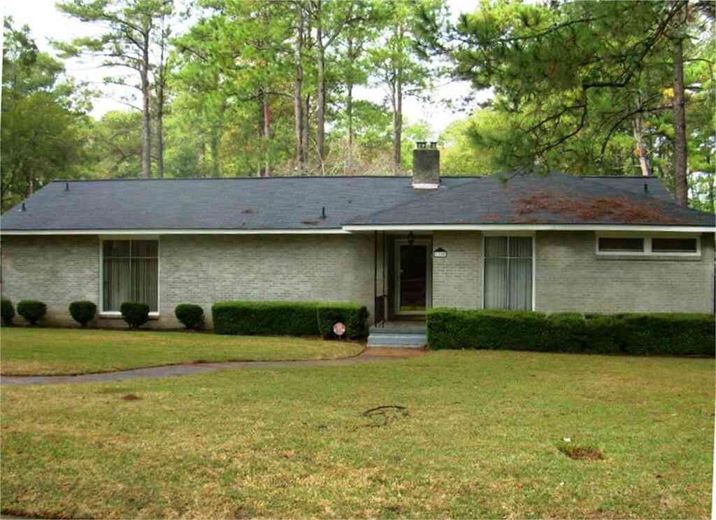 Homes For Sale - 1305 Edgewood<br/> Dougherty County, Albany, GA 31707