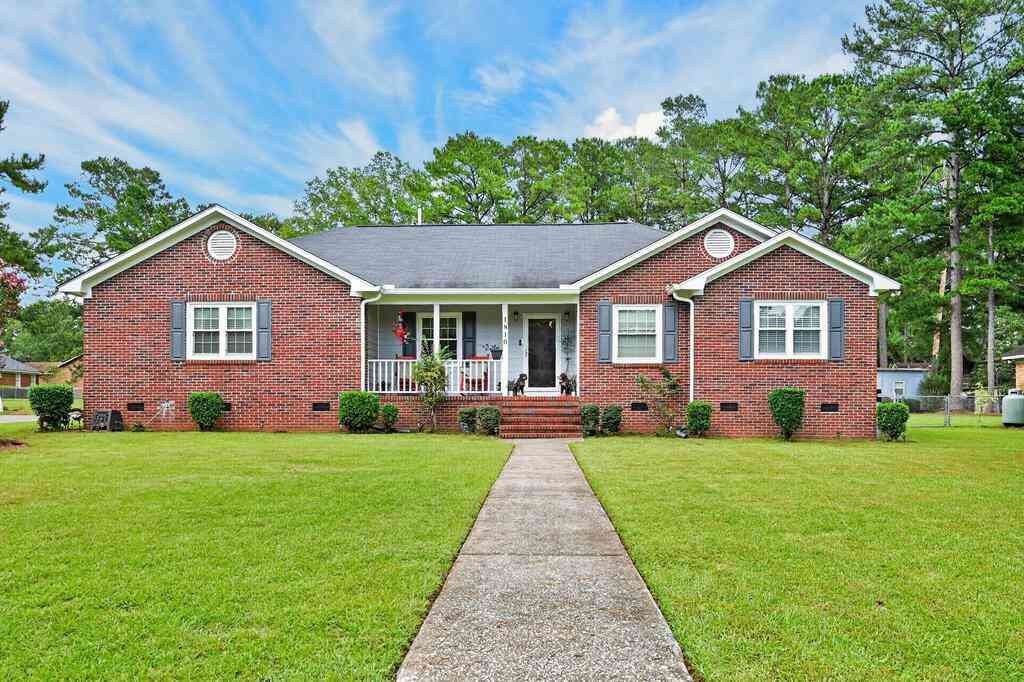Homes For Sale - 1810 Dorchester Drive<br/> Albany, GA 31721