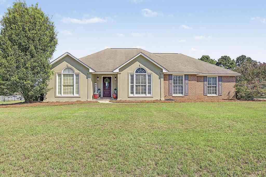 Homes For Sale - 130 River Bridge Drive<br/> Leesburg, GA 31763