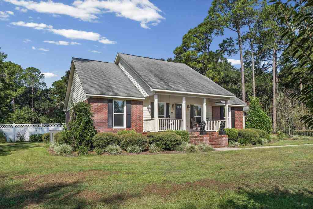 Homes For Sale - 131 Doris Dr<br/> Leesburg, GA 31763