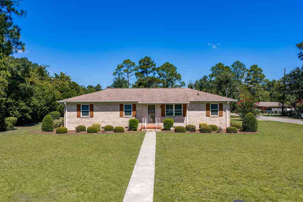 Homes For Sale - 51 Cedar Avenue<br/> Blakely, GA 39823