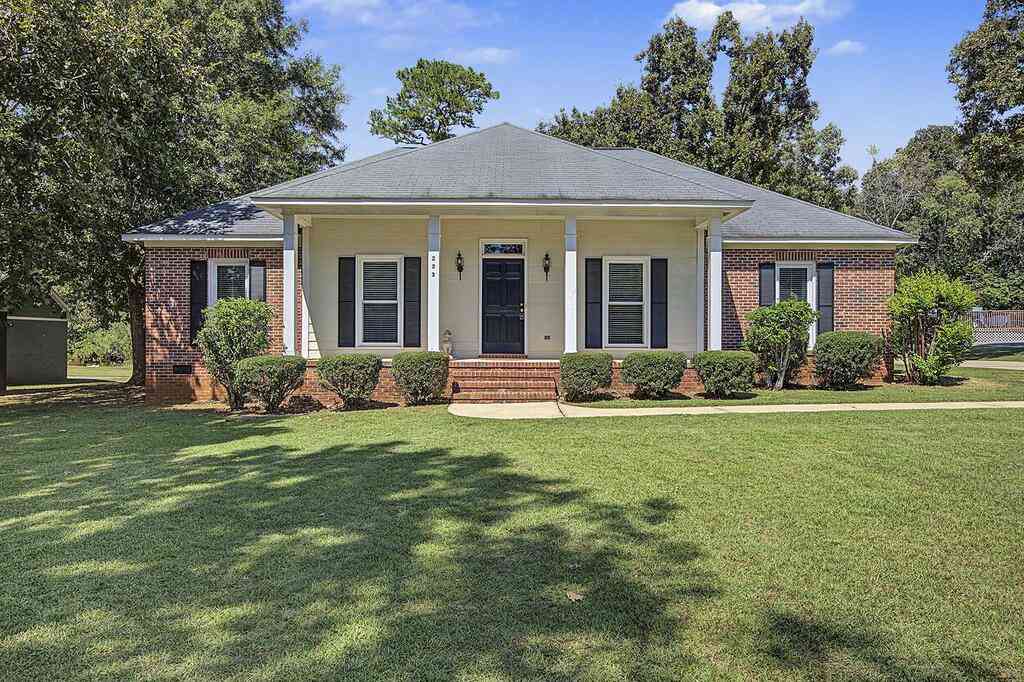 Homes For Sale - 223 Winnstead Drive<br/> Leesburg, GA 31763