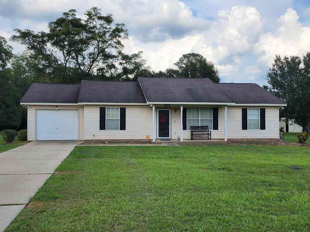 Homes For Sale - 1106 NE Ball Park Avenue<br/> Dawson, GA 39842