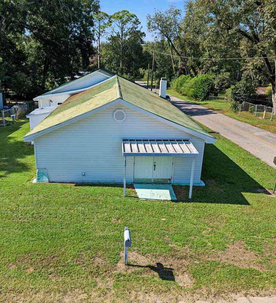 Homes For Sale - 433 W Church Street<br/> Worth County, Poulan, GA 31781
