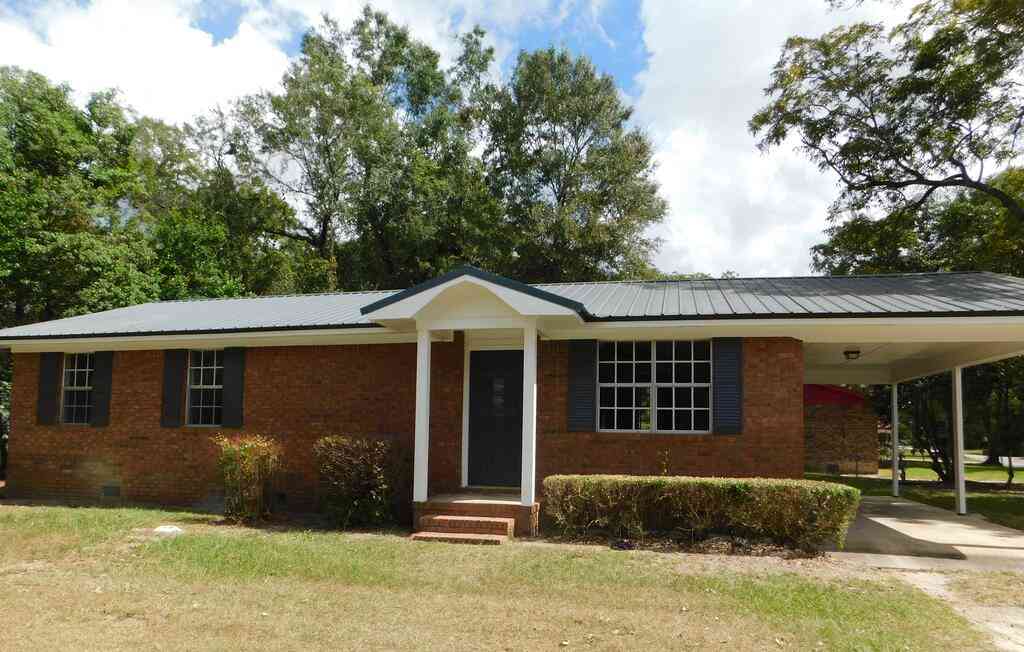 Homes For Sale - 175 N Harney Street<br/> Camilla, GA 31730