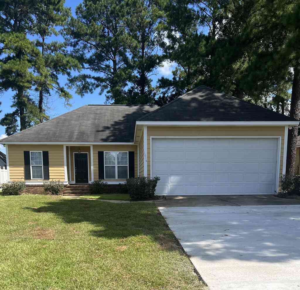 Homes For Rent - 1614 Devon Drive<br/> Dougherty County, Albany, GA 31721