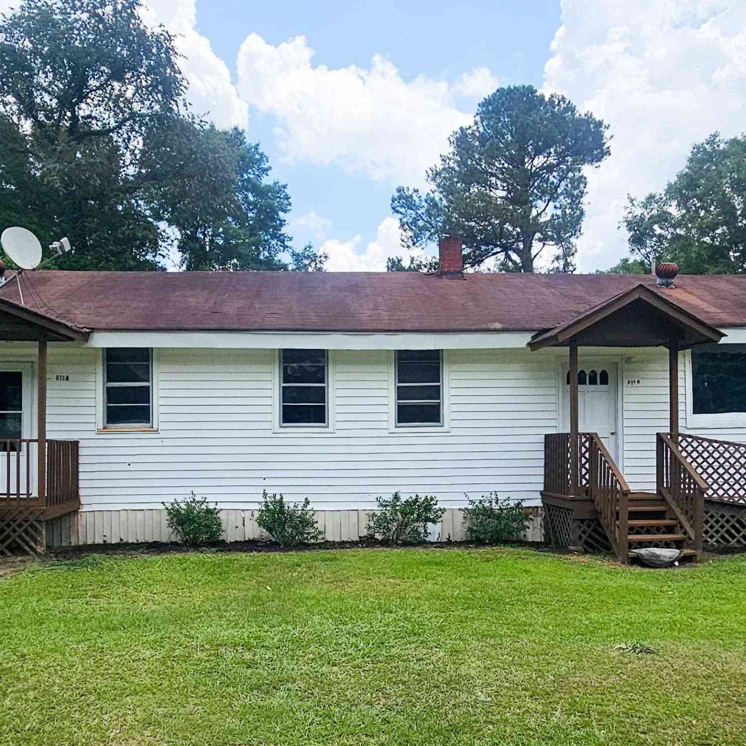 Multifamily For Sale - 613 Henry Street<br/> Eastover, SC 29044