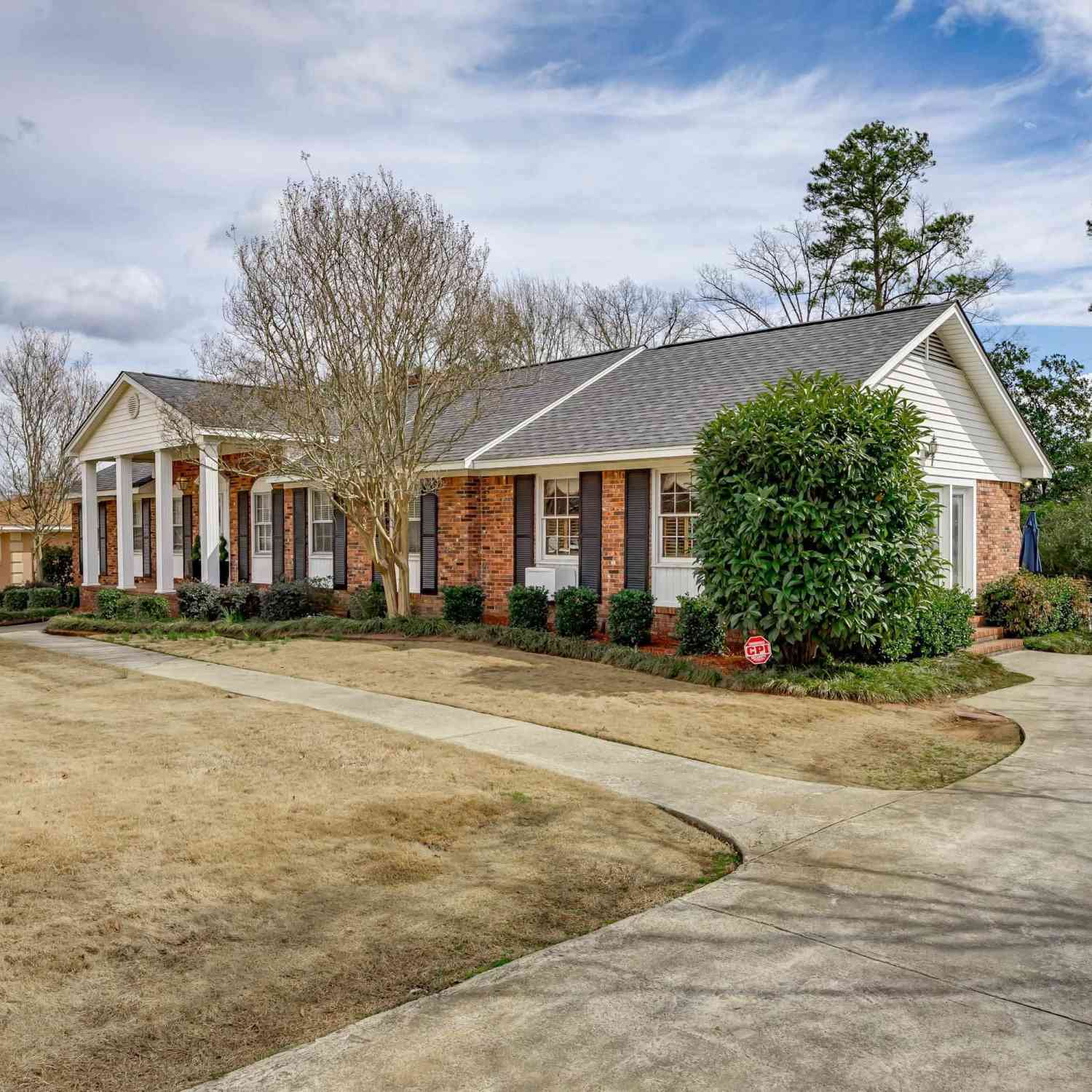 Homes For Sale - 708 Fairway Lane<br/> Columbia, SC 29210