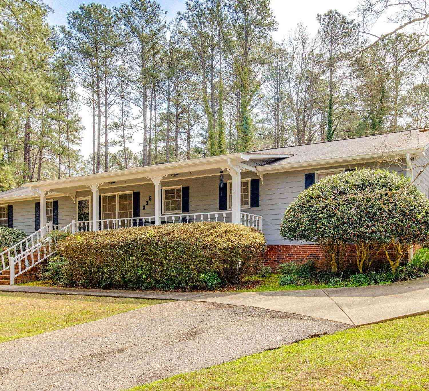 Homes For Sale - 335 Howell Road<br/> Blythewood, SC 29016