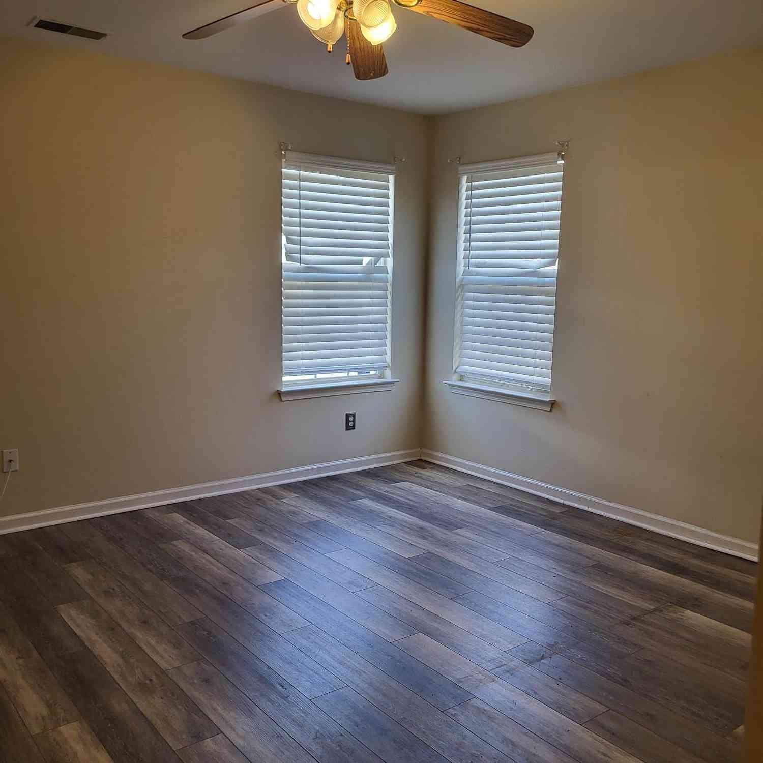 Homes For Sale - 123 W Waverly Place Court<br/> Columbia, SC 29229