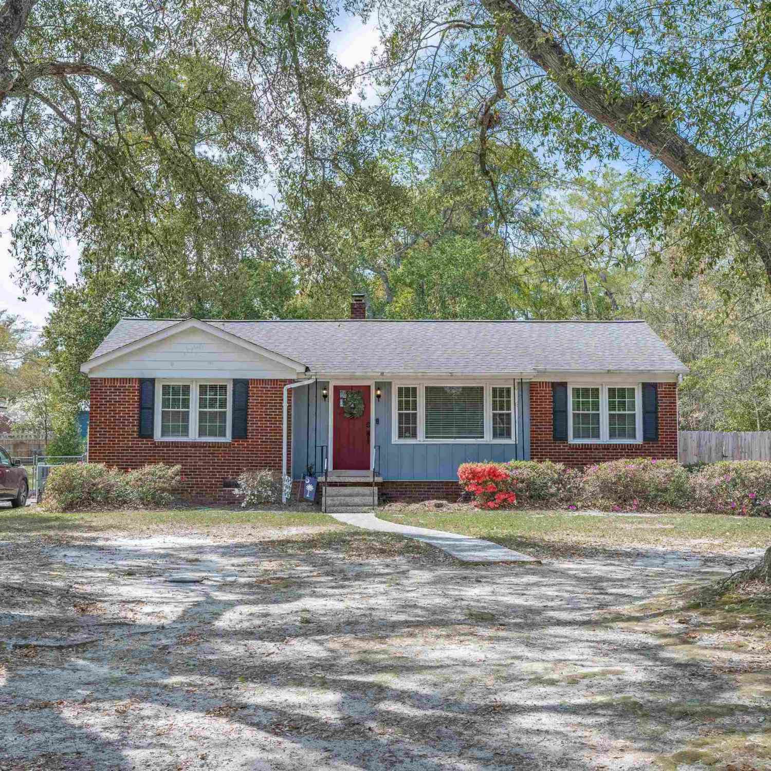 Homes For Sale - 1809 Dalloz Road<br/> Columbia, SC 29204