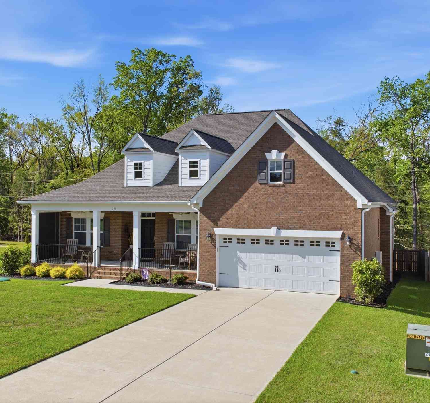 Homes For Sale - 305 Daymark Drive<br/> Chapin, SC 29063