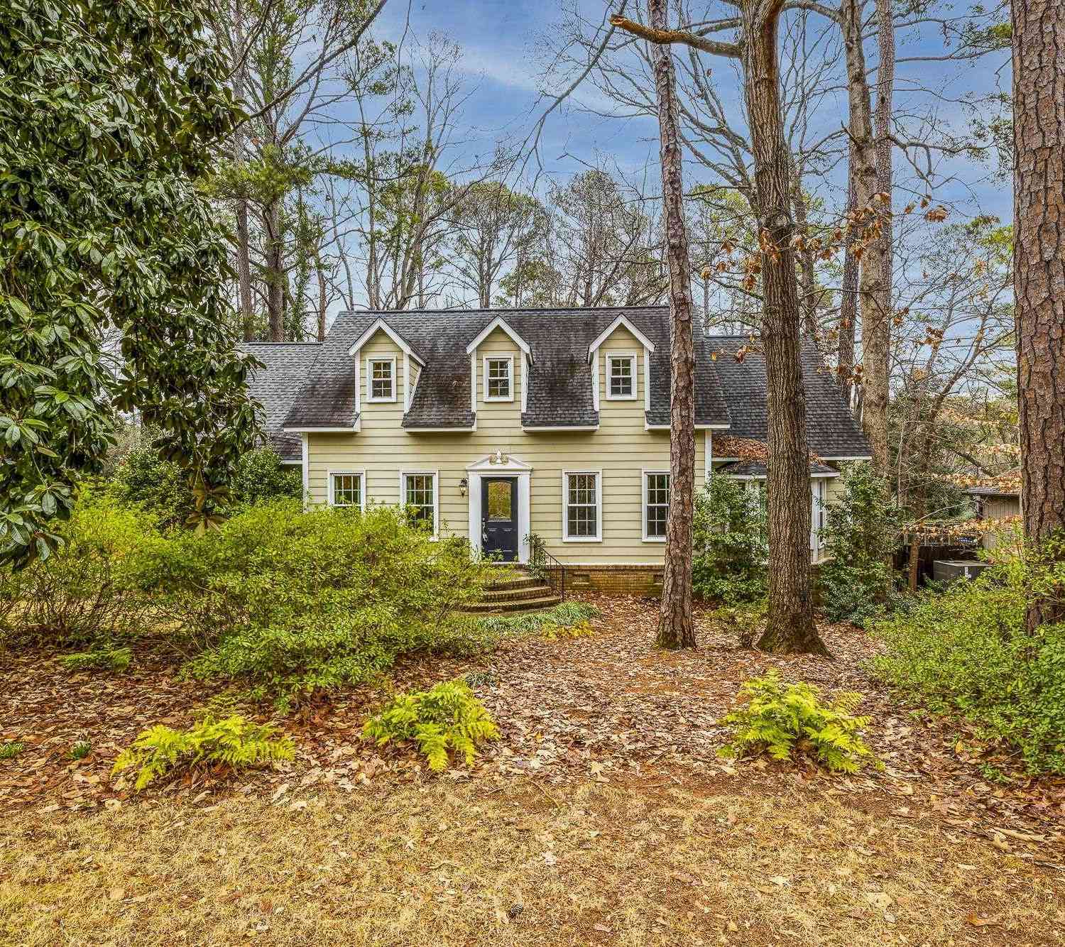 Homes For Sale - 124 Melville Road<br/> Columbia, SC 29212