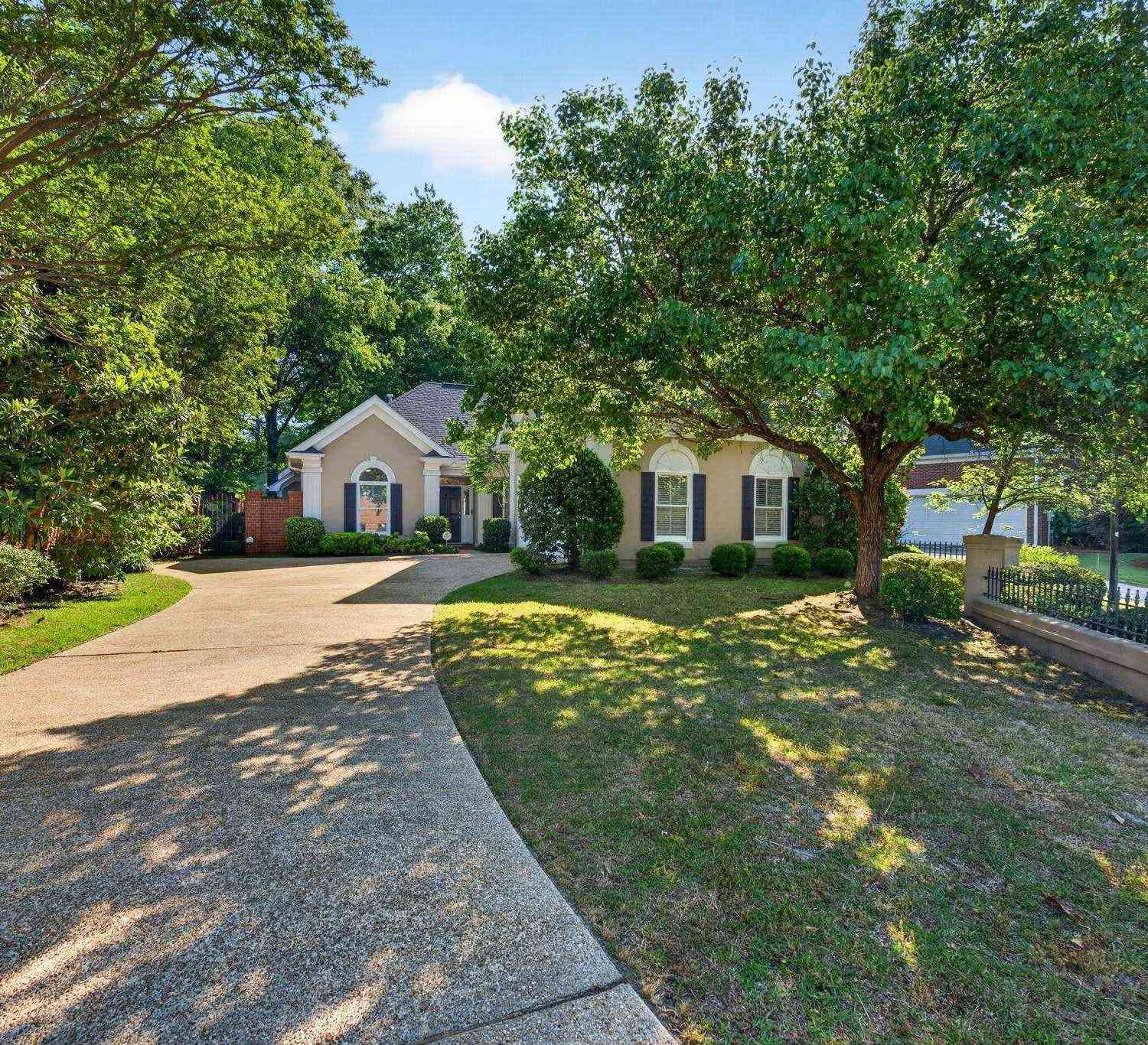 Homes For Sale - 5 Poplar Springs Court<br/> Columbia, SC 29223