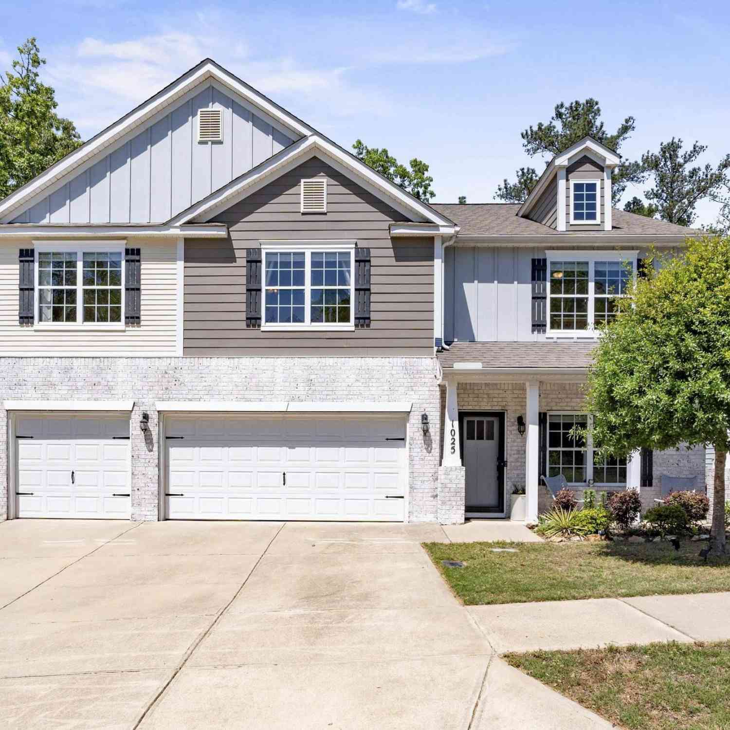 Homes For Sale - 1025 Primrose Drive<br/> Blythewood, SC 29016