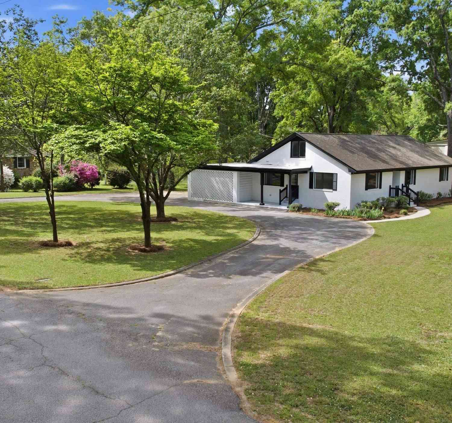 Homes For Sale - 907 Amelia Street<br/> Newberry, SC 29108