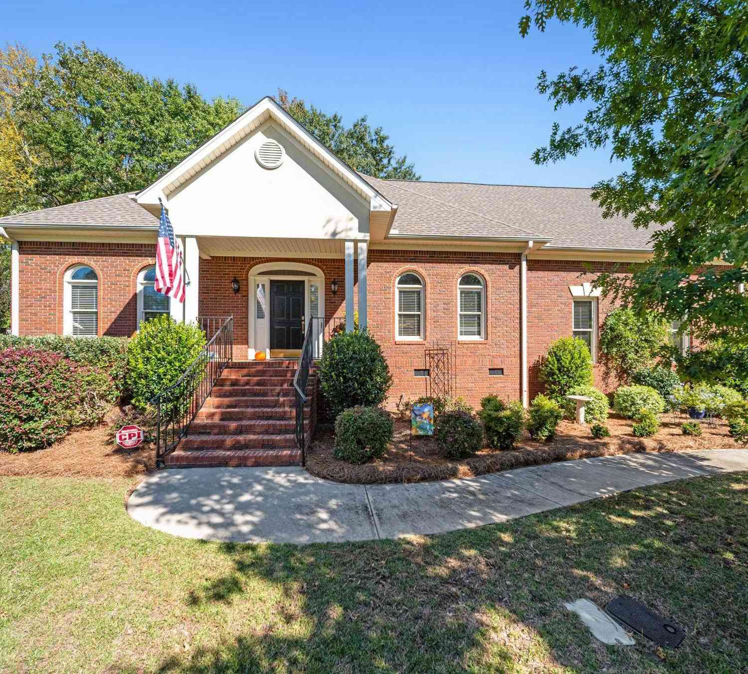 Homes For Sale - 200 Emerald Oaks Way<br/> Irmo, SC 29063