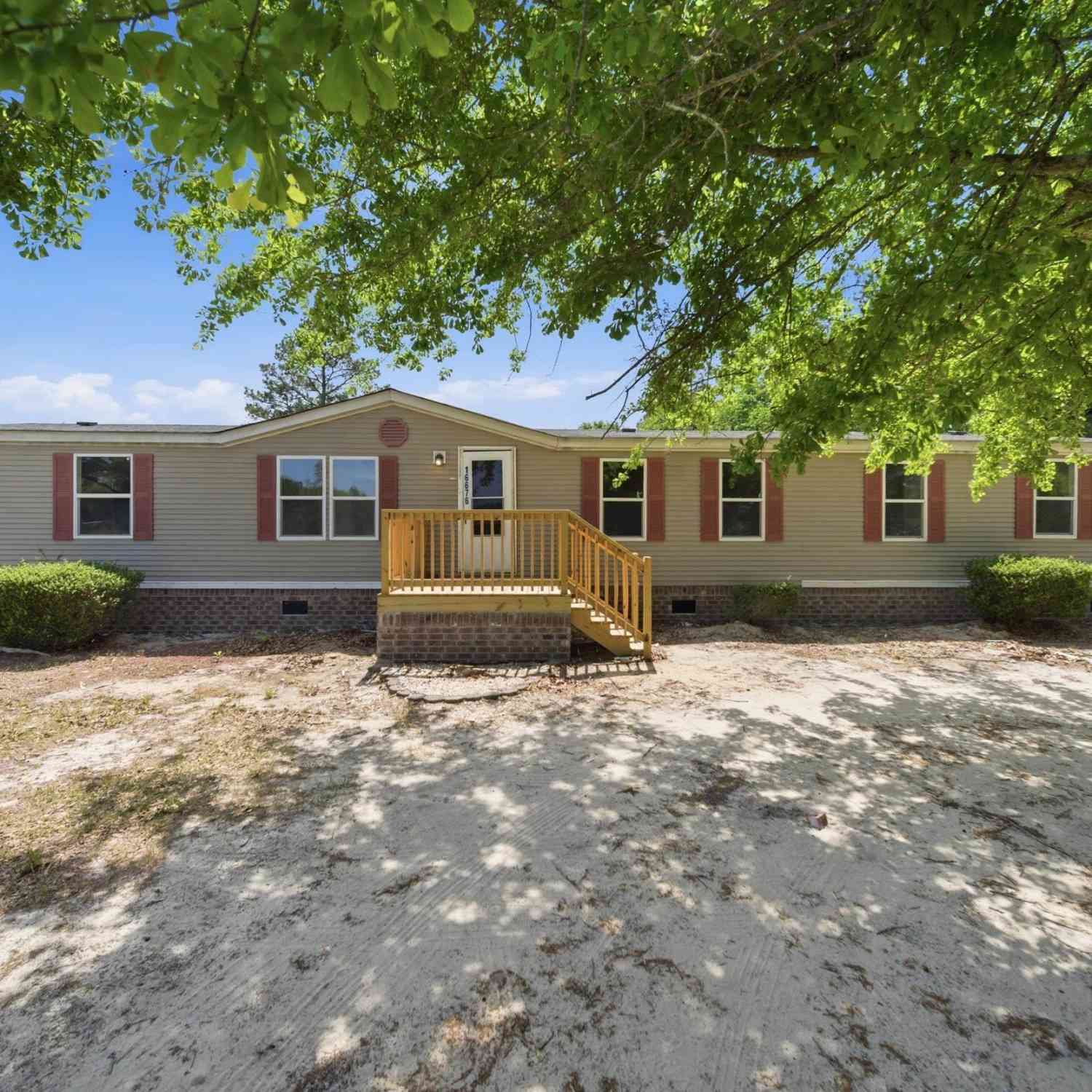 Mobile Home For Sale - 16856 State Hwy 34 E<br/> Ridgeway, SC 29130