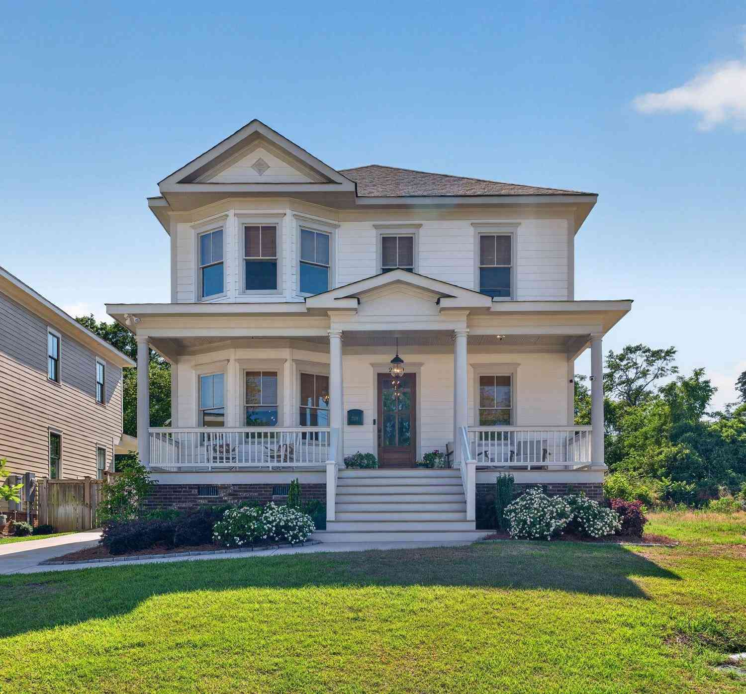 Homes For Sale - 2319 Wayne Street<br/> Columbia, SC 29201