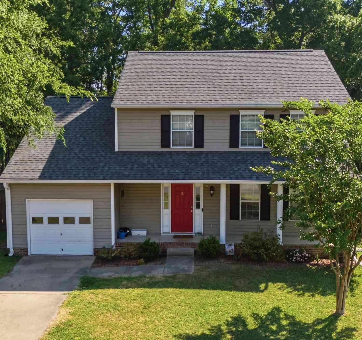 Homes For Sale - 16 Stoney Pointe Drive<br/> Chapin, SC 29036