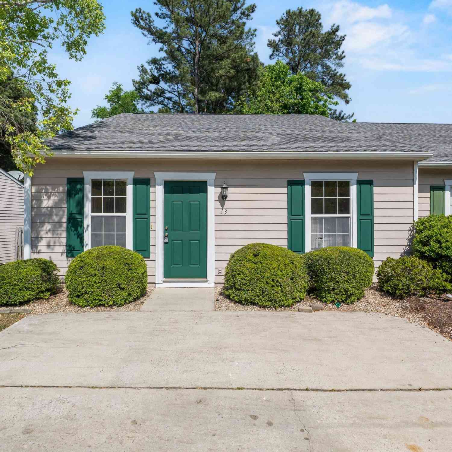 Townhouse For Sale - 33 Heritage Village Lane<br/> Columbia, SC 29212