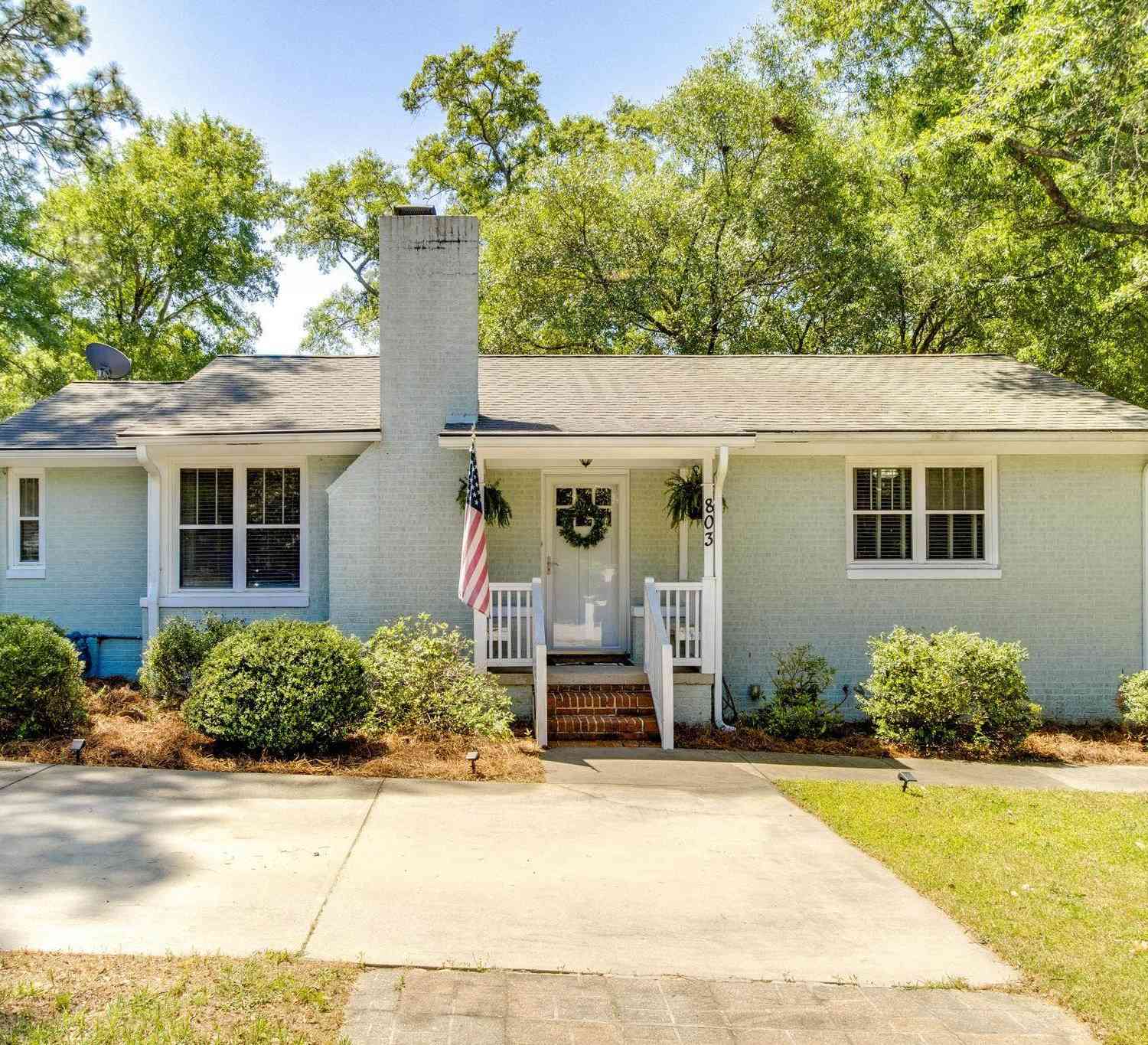 Homes For Sale - 803 Kirkwood Circle<br/> Kershaw County, Camden, SC 29020