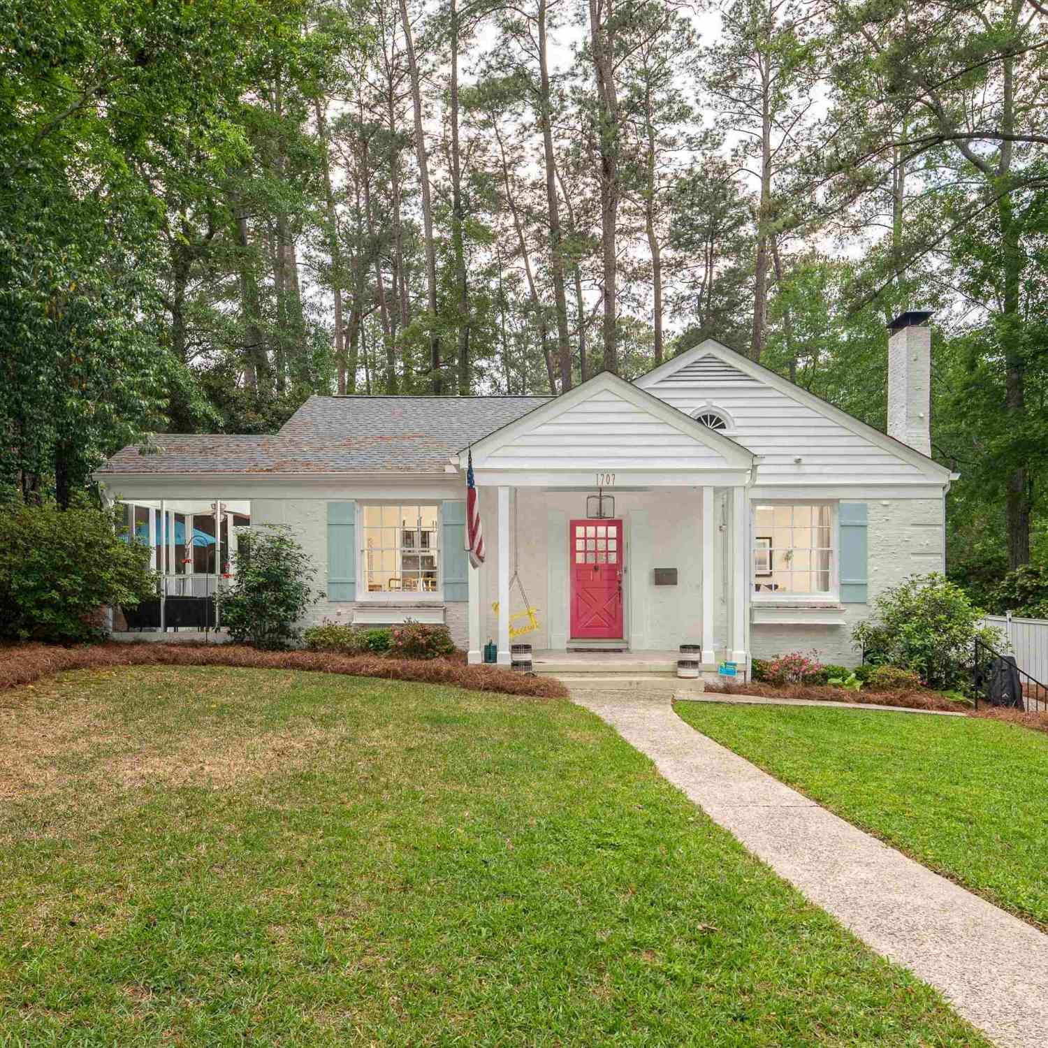 Homes For Sale - 1707 Belmont Drive<br/> Columbia, SC 29206
