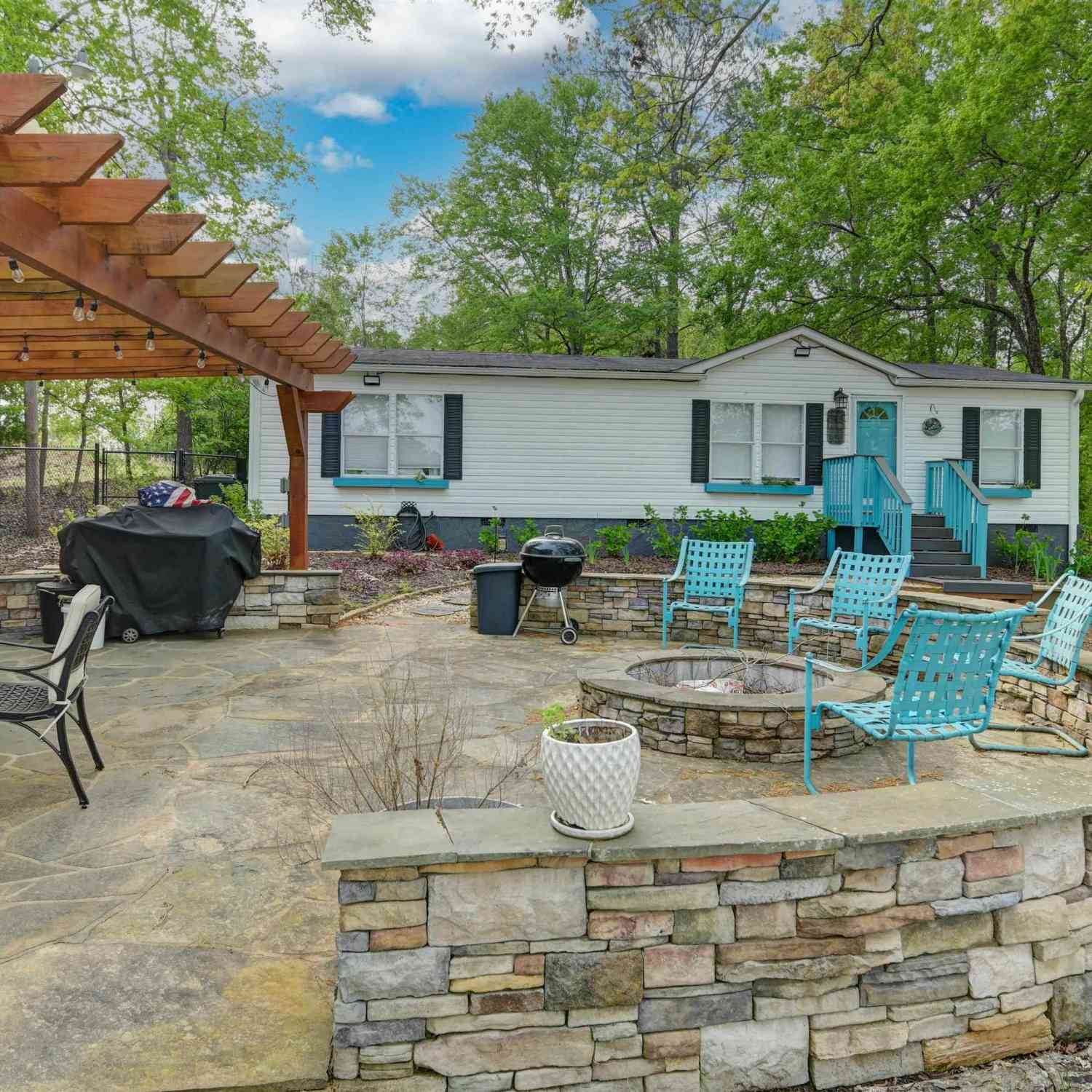 Mobile Home For Sale - 2075 Great North Road<br/> Winnsboro, SC 29180