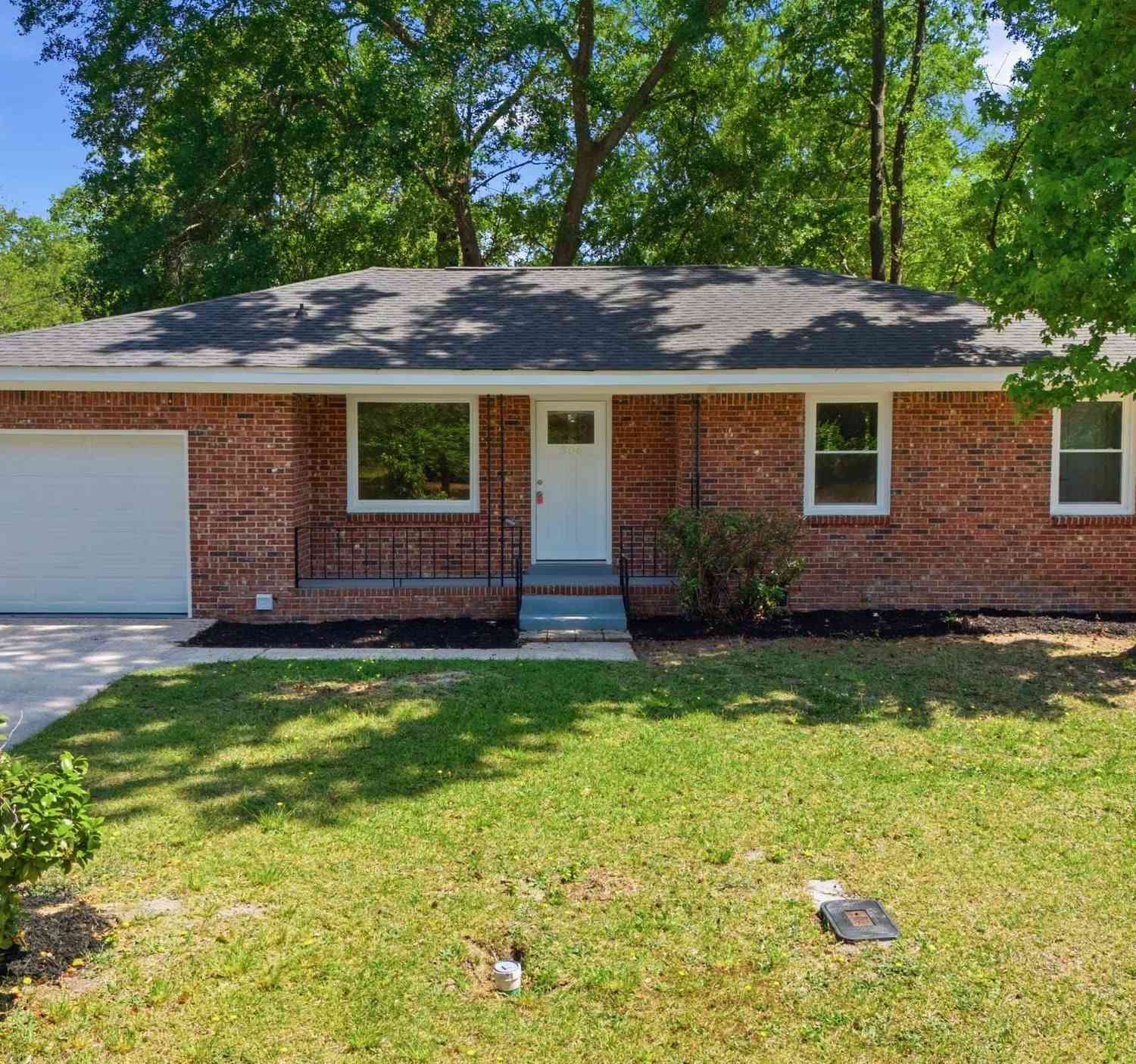 Homes For Sale - 306 Southall Road<br/> West Columbia, SC 29172
