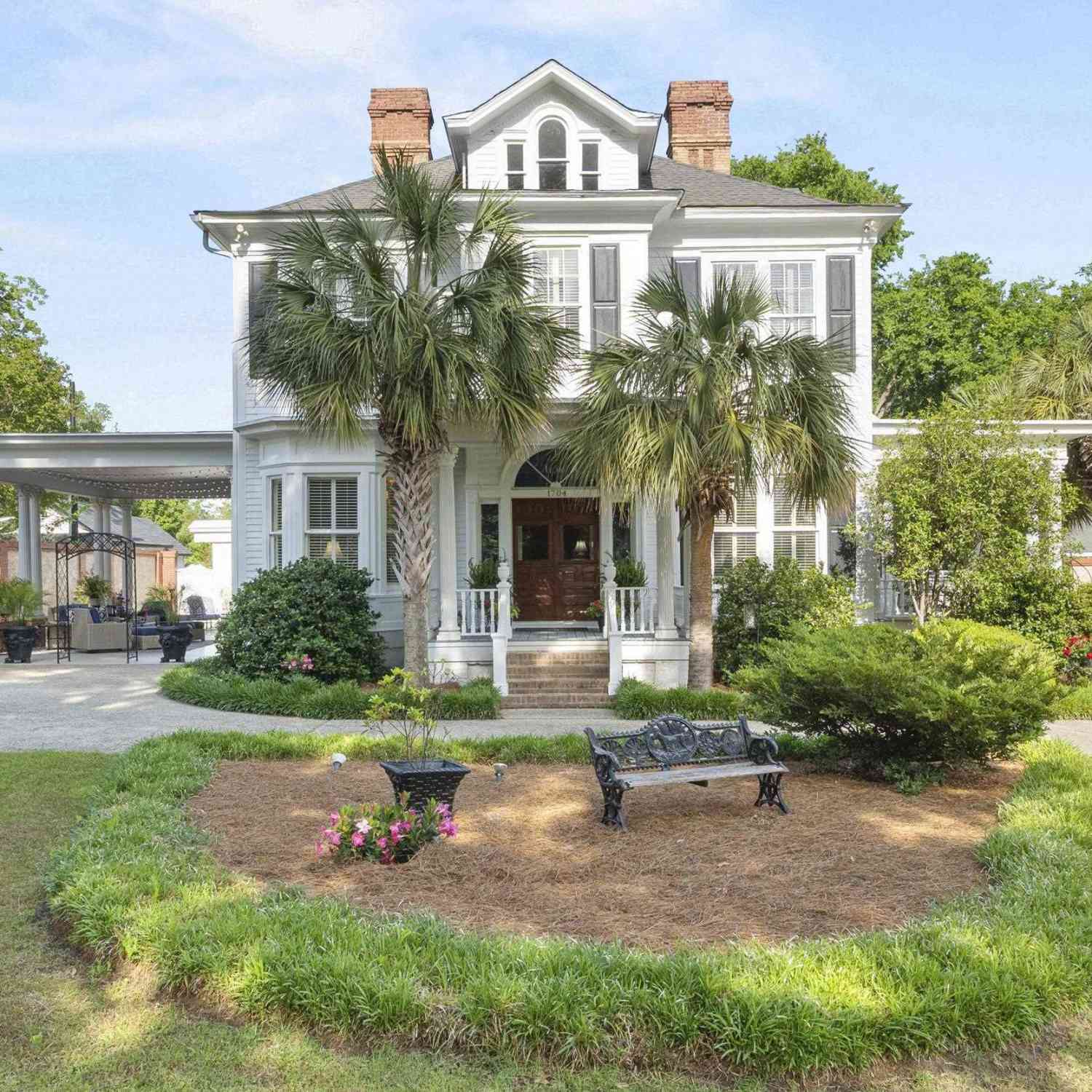 Homes For Sale - 1704 Fair Street<br/> Camden, SC 29020