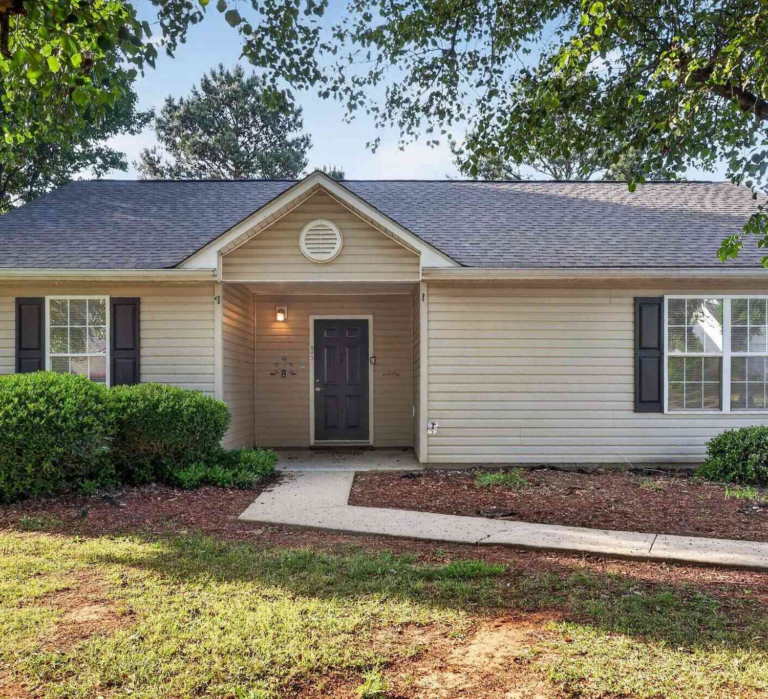 Homes For Sale - 526 Lavendula Street<br/> Spartanburg, SC 29301