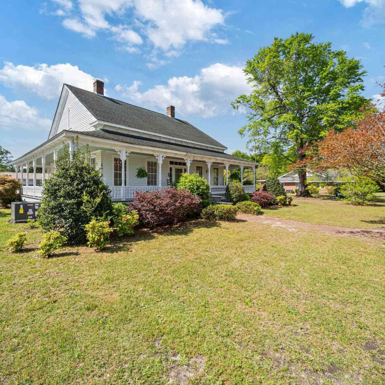 Homes For Sale - 131 Pine Street<br/> Aiken County, Salley, SC 29137