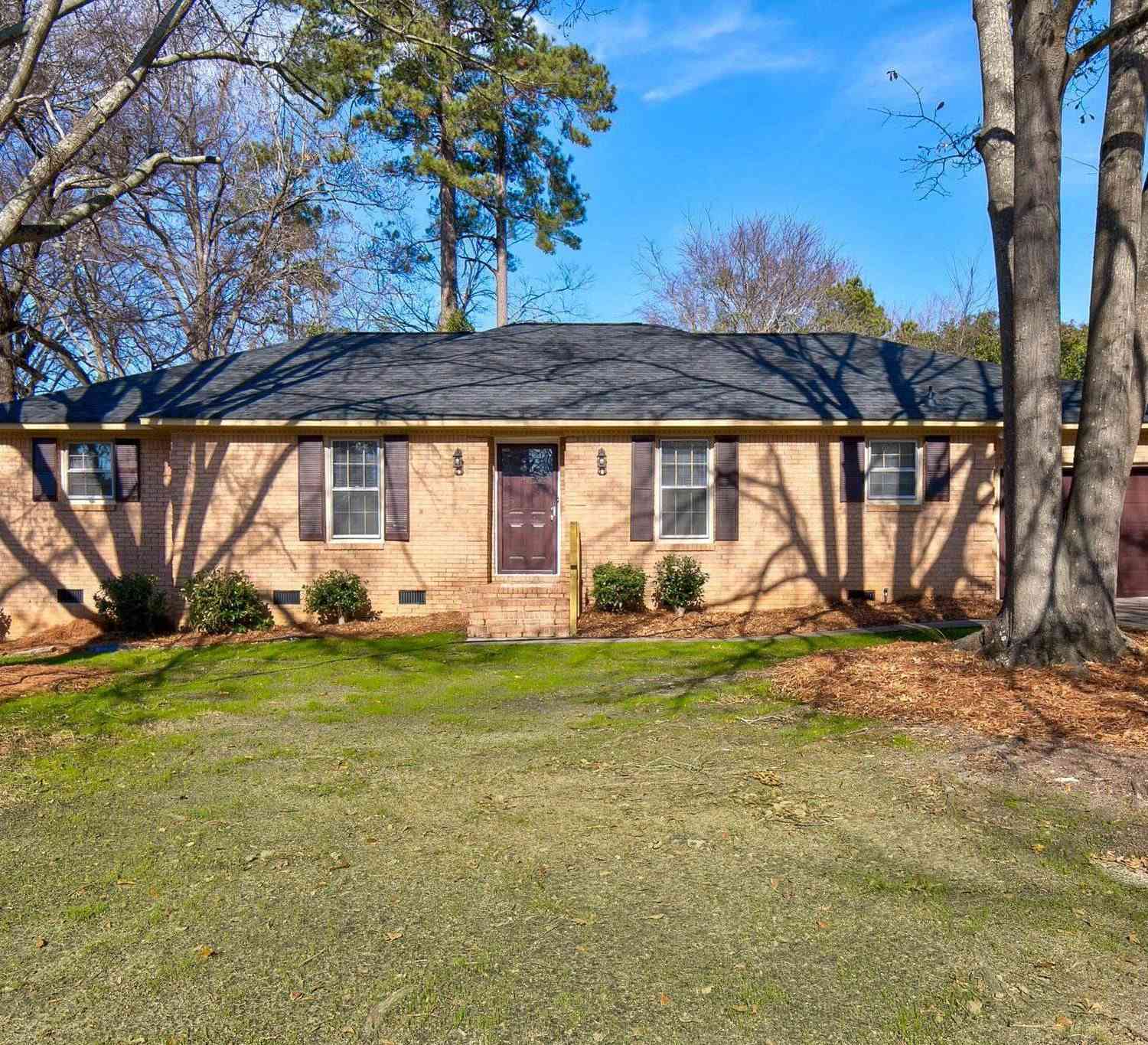 Homes For Sale - 106 Ashbourne Road<br/> Irmo, SC 29063