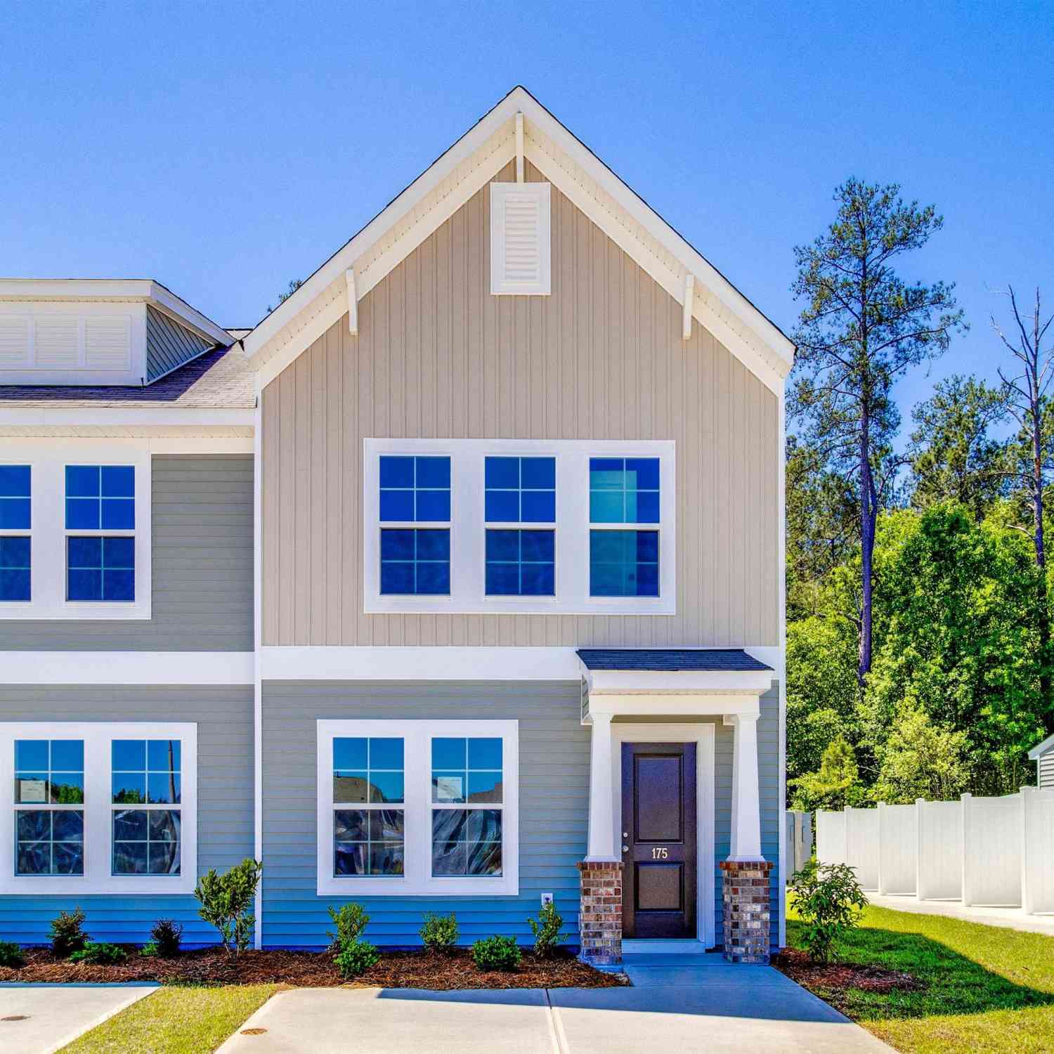Townhouse For Sale - 175 Carr Lane<br/> Columbia, SC 29223