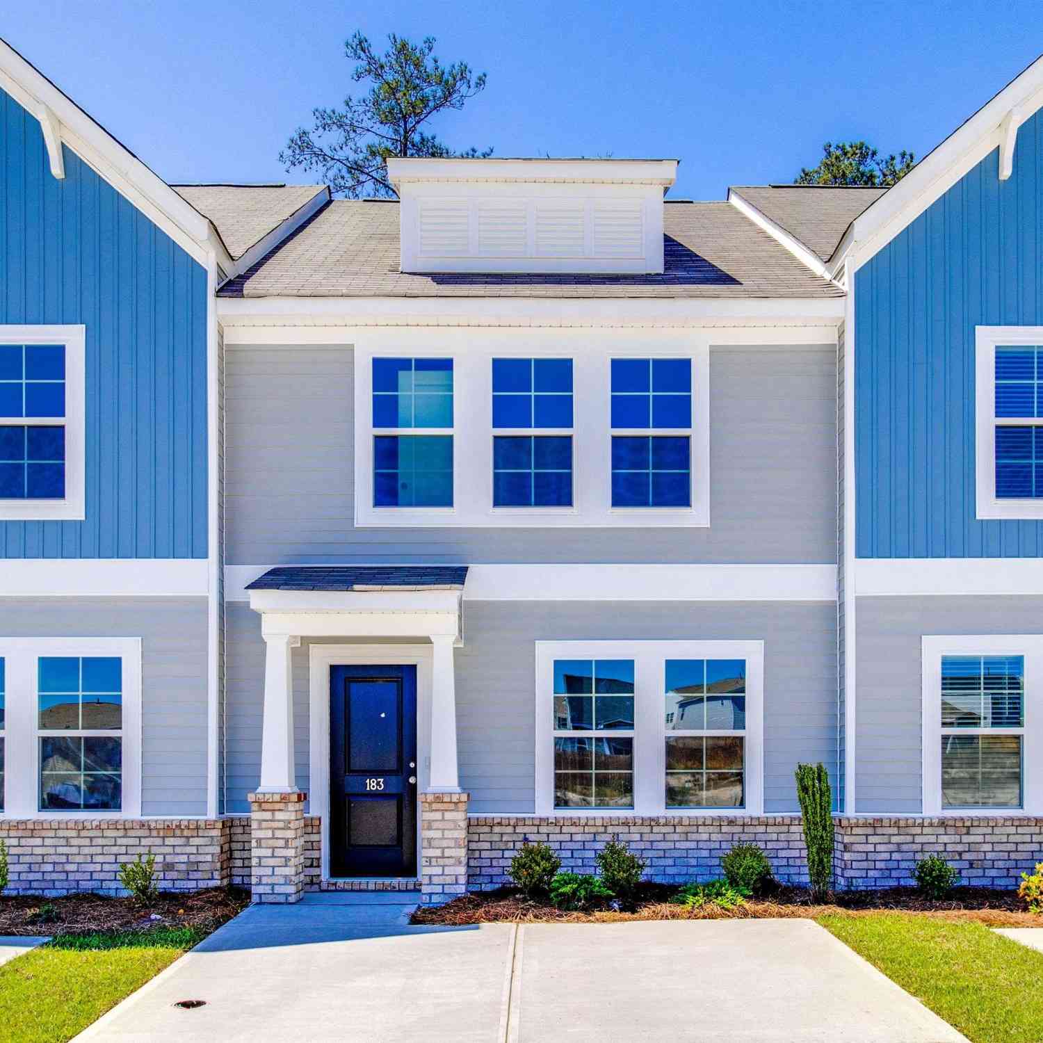 Townhouse For Sale - 183 Carr Lane<br/> Columbia, SC 29223