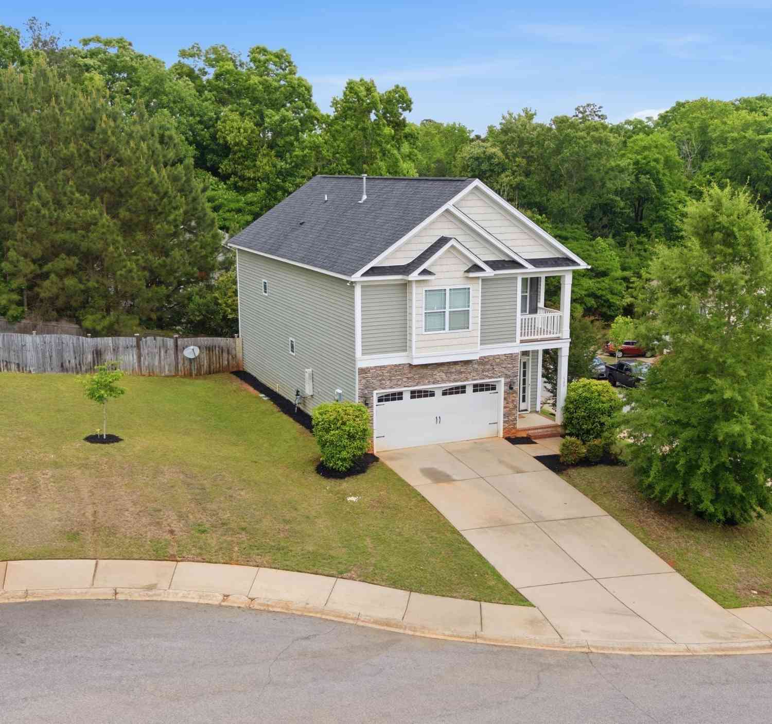 Homes For Sale - 500 Varsity Court<br/> Chapin, SC 29036