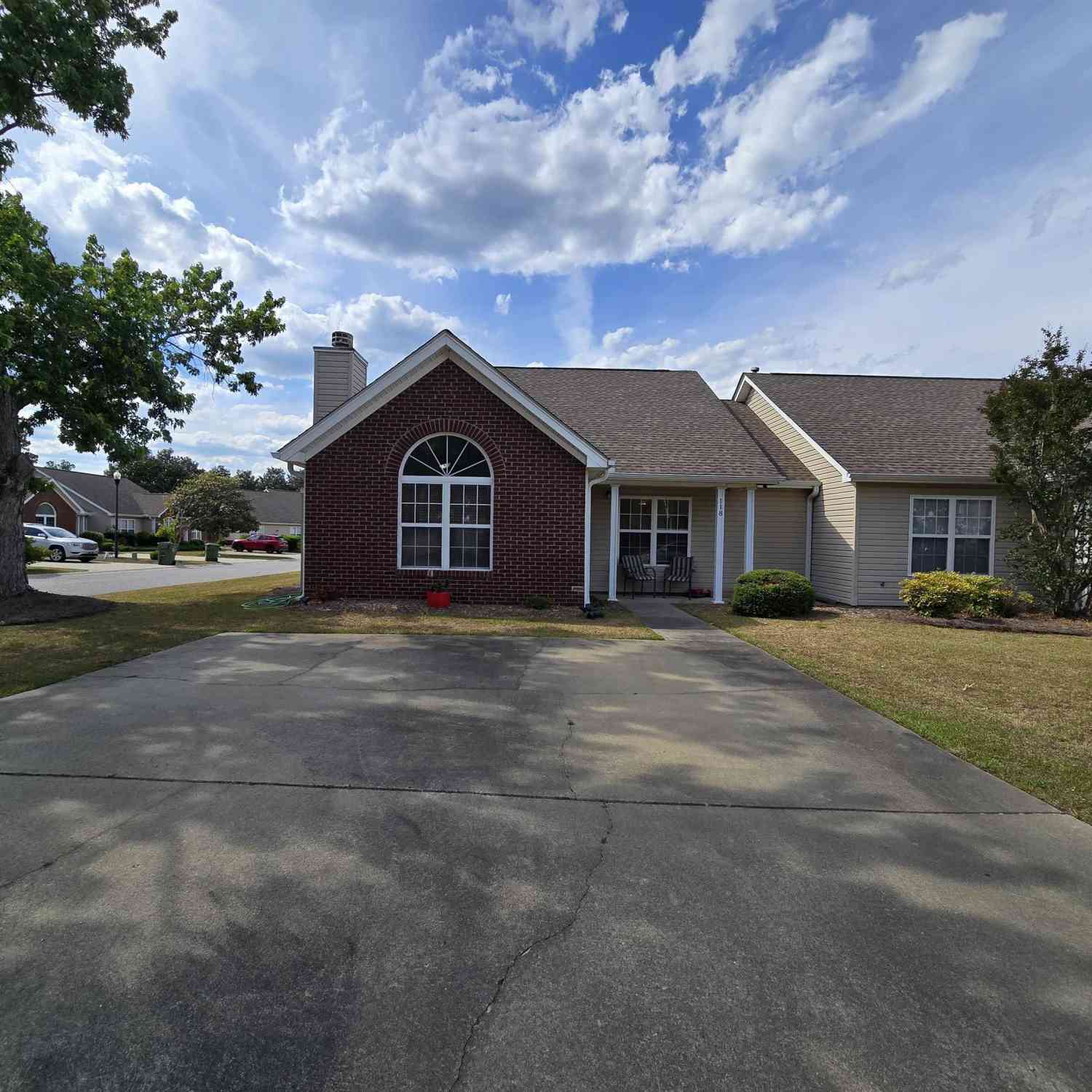 Townhouse For Sale - 118 Gallivan Drive<br/> Columbia, SC 29229