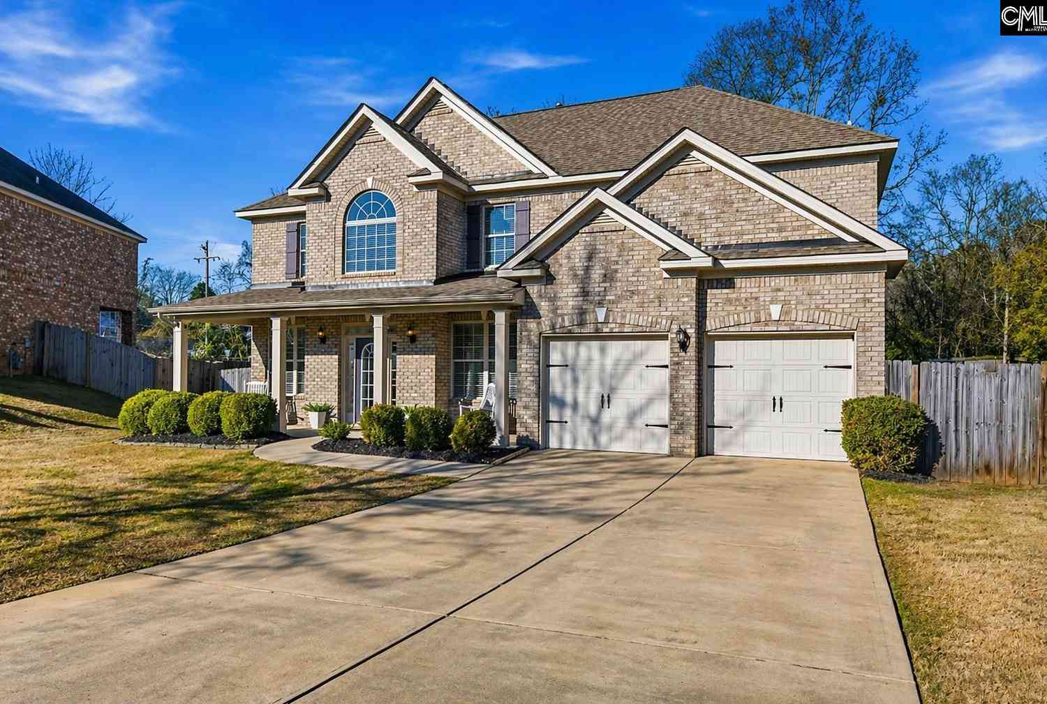 Homes For Sale - 233 Blue Indigo Circle<br/> Irmo, SC 29212