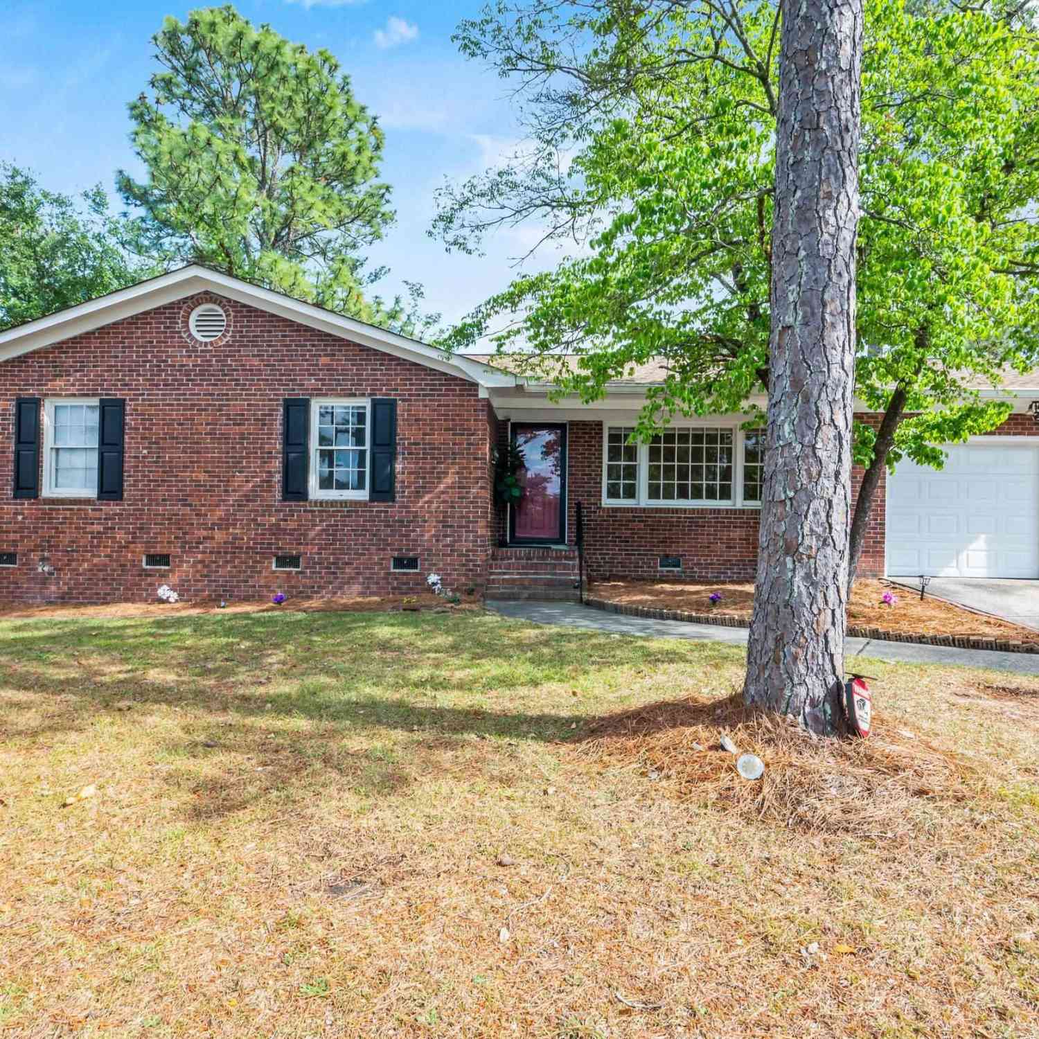 Homes For Sale - 3910 Highland Park Drive<br/> Columbia, SC 29204