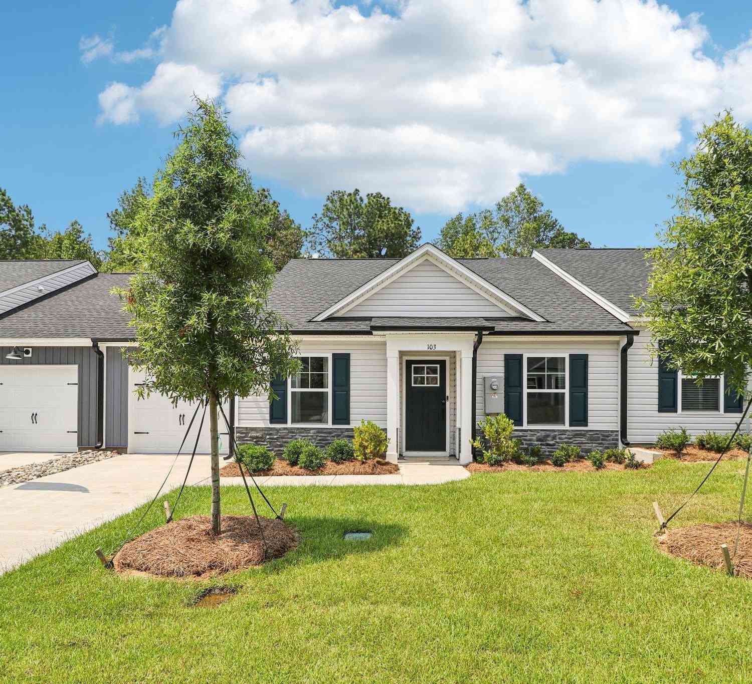 Townhouse For Sale - 329 Ryegrass Way<br/> Columbia, SC 29212