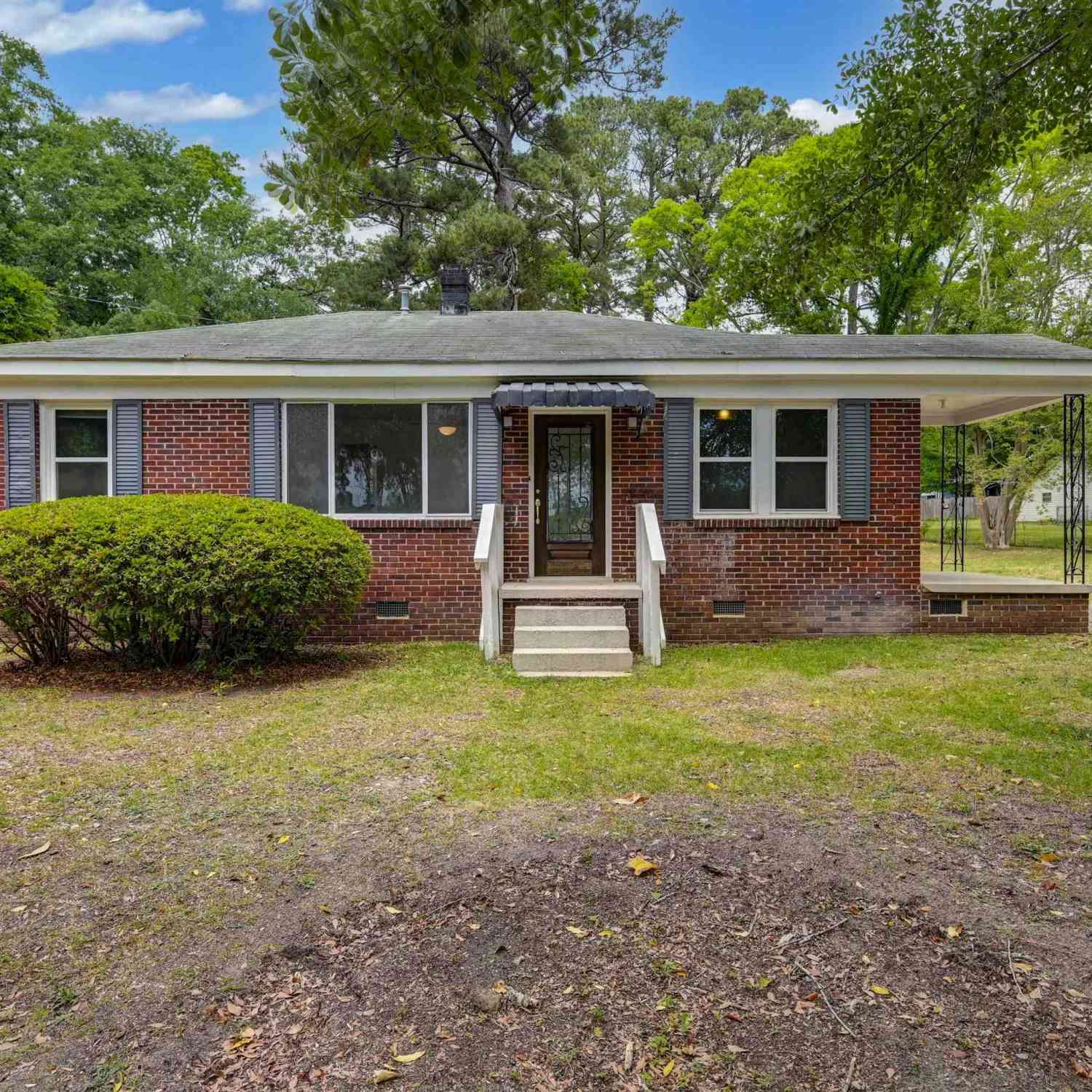 Homes For Sale - 1413 Caroline Road<br/> Columbia, SC 29209