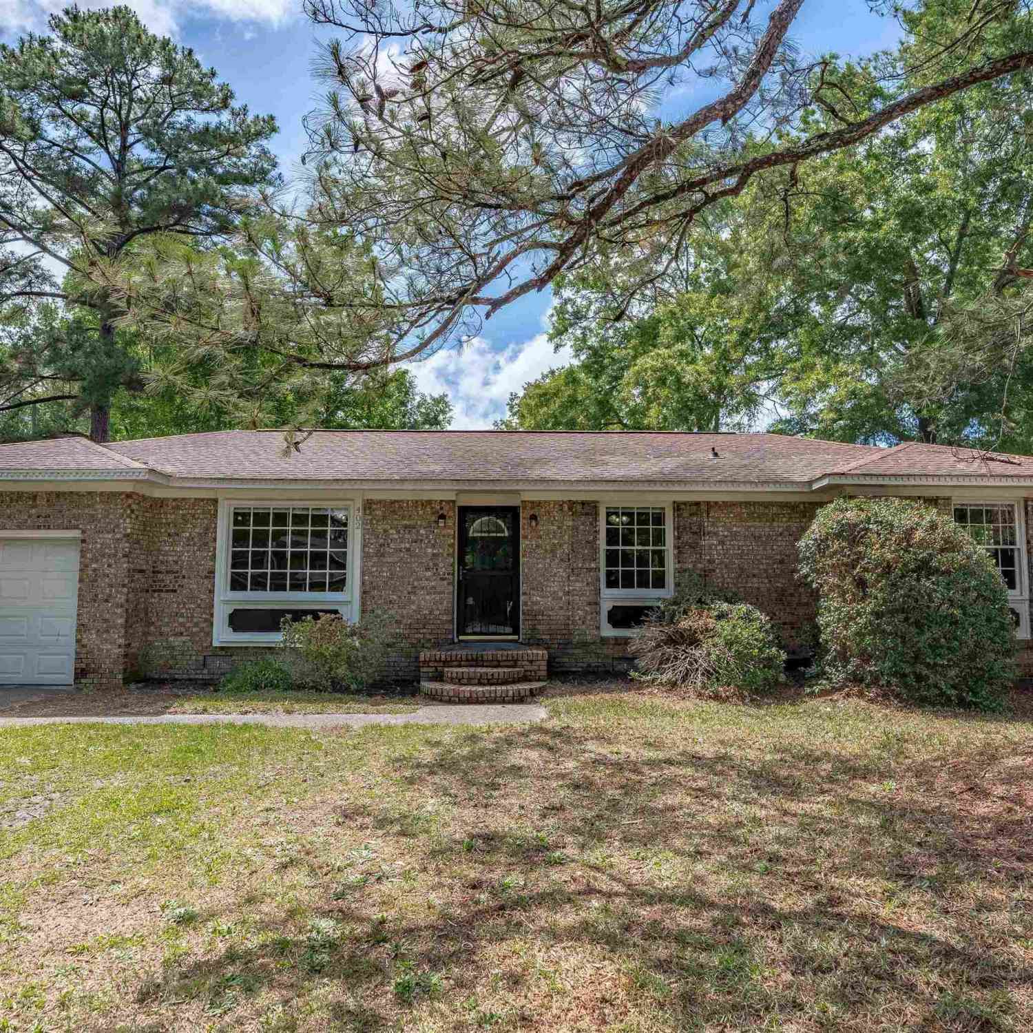 Homes For Sale - 402 Ravenscroft Road<br/> West Columbia, SC 29172