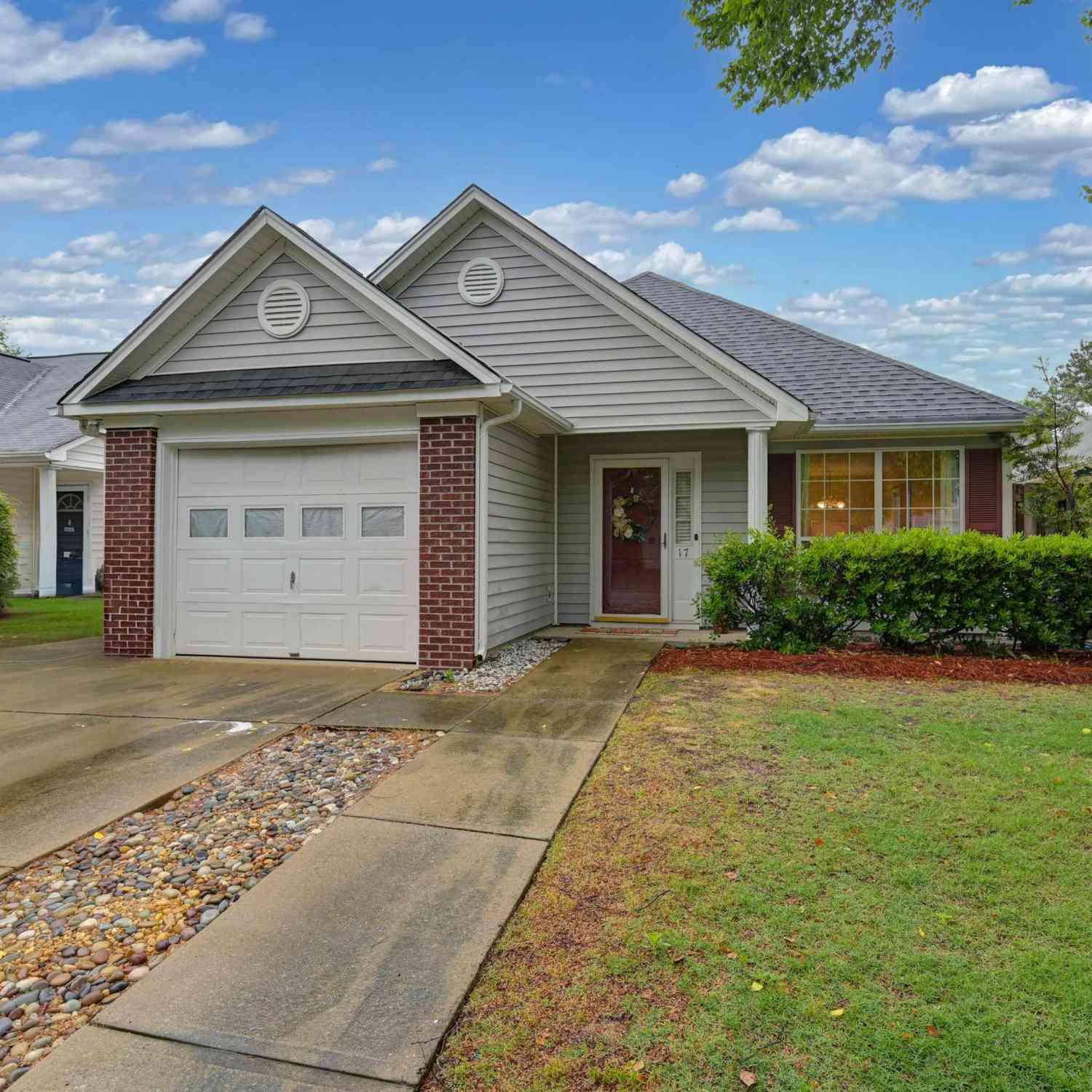 Homes For Sale - 17 Autumn Run Way<br/> Columbia, SC 29229