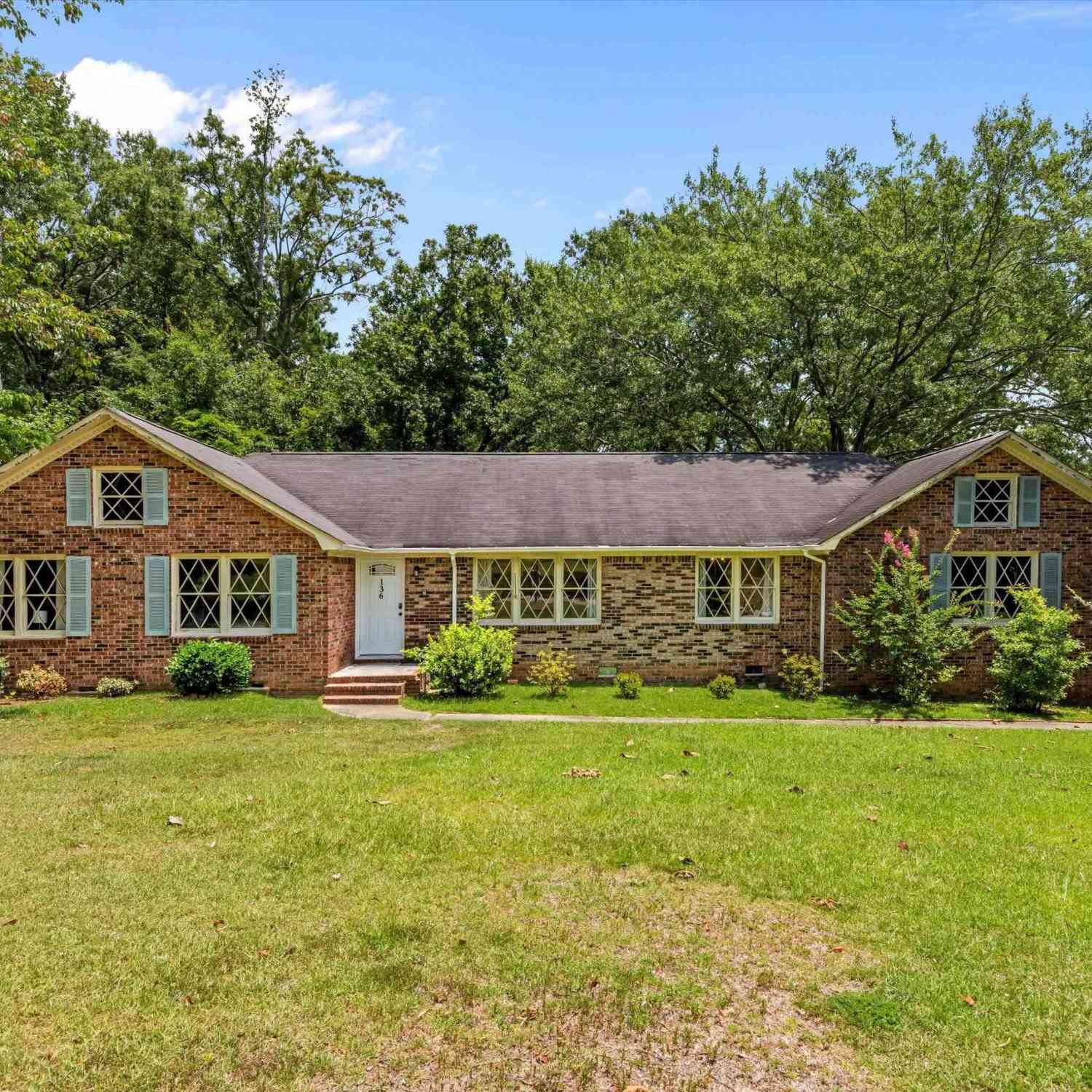 Homes For Sale - 136 Sonning Road<br/> Irmo, SC 29063