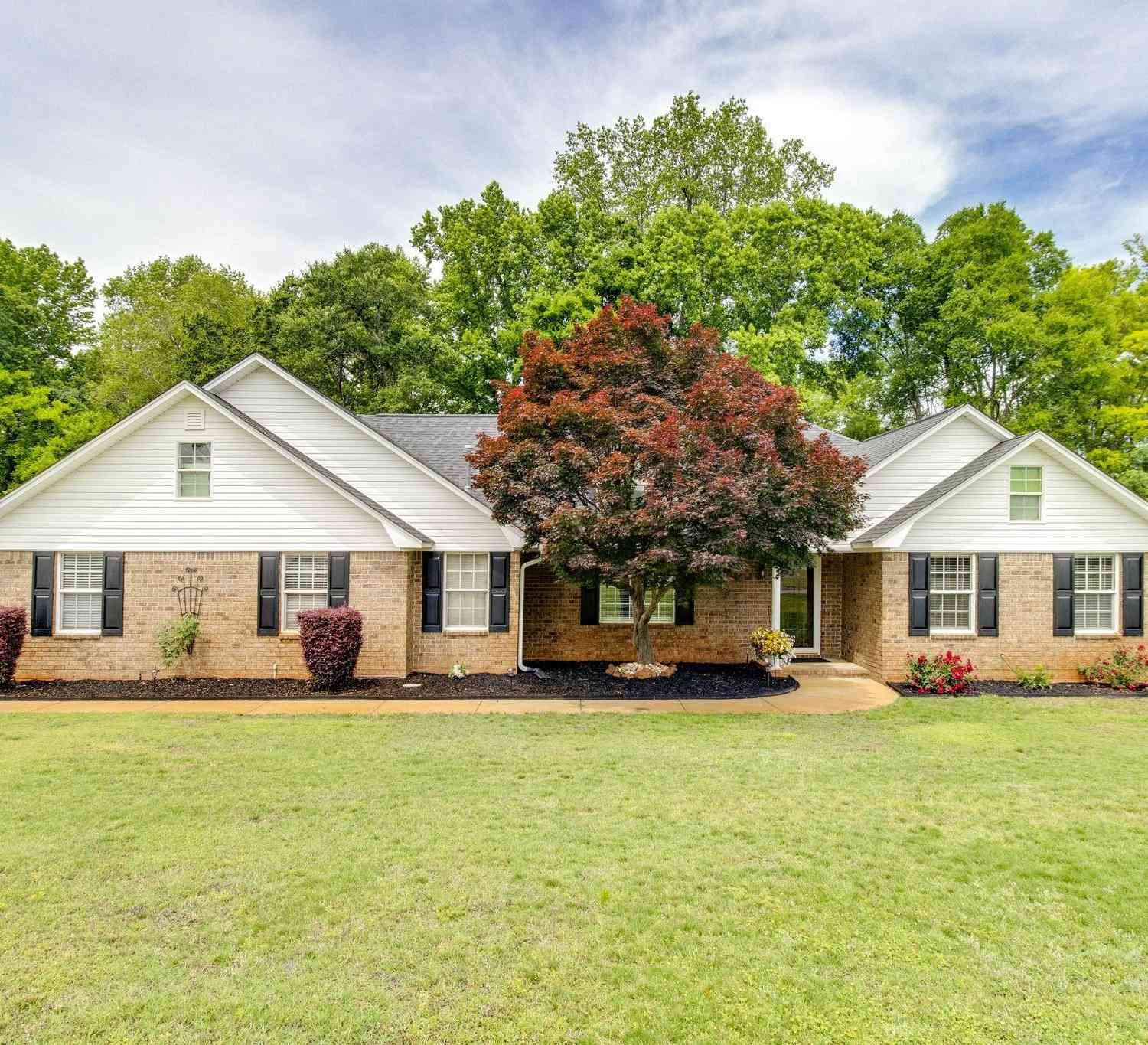 Homes For Sale - 3265 Tamarah Way<br/> Sumter, SC 29154