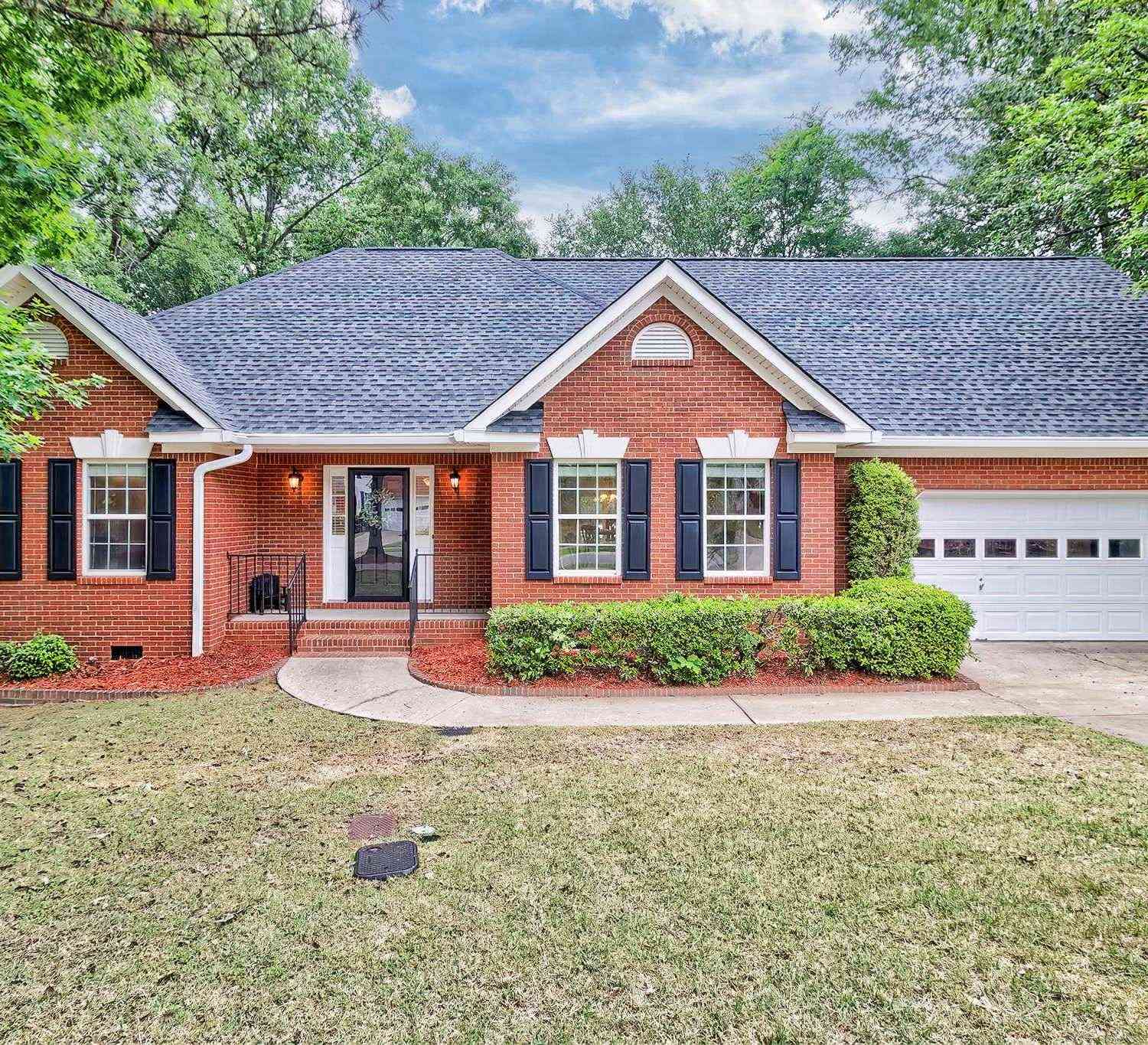 Homes For Sale - 331 Genessee Road<br/> Irmo, SC 29063