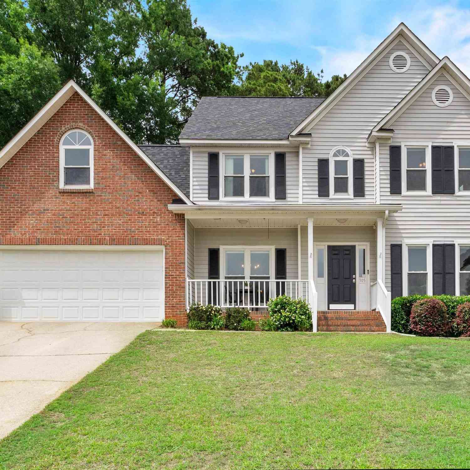 Homes For Sale - 305 Gemstone Court<br/> Lexington, SC 29072
