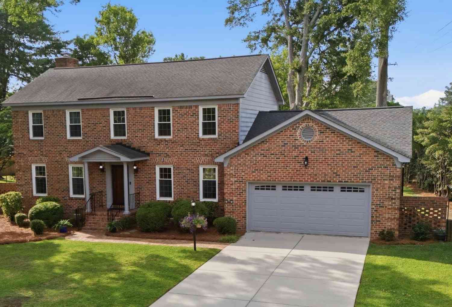 Homes For Sale - 6409 Queens Way Drive<br/> Columbia, SC 29209